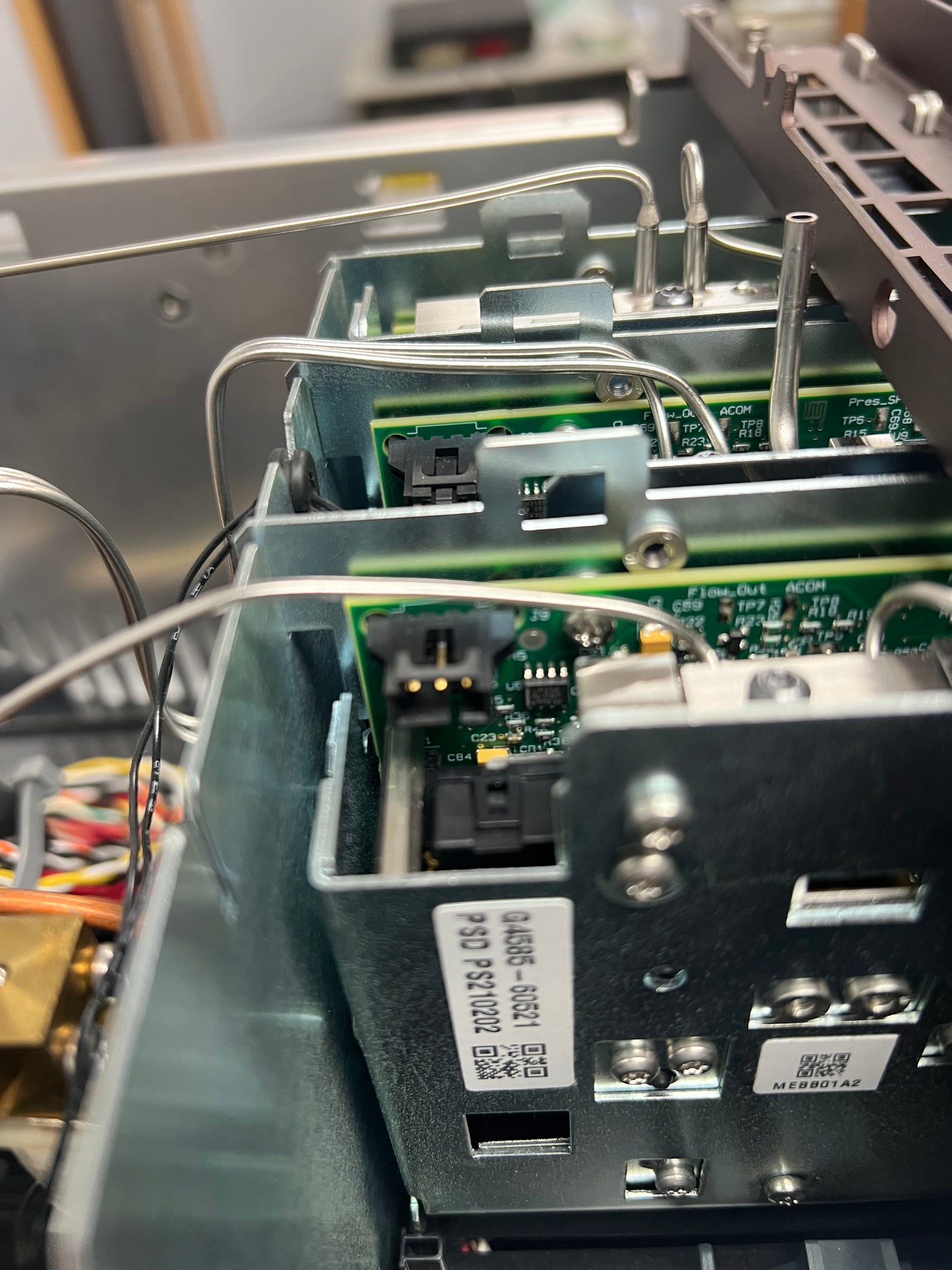 Agilent Intuvo 9000 G3950A GC System