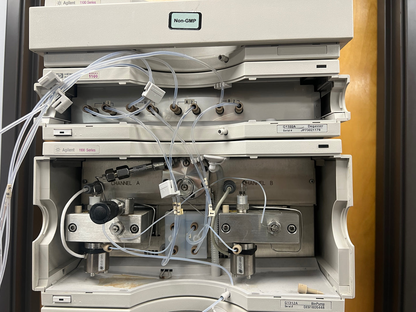 Agilent HP 1100 Series 7-piece HPLC System ALSTherm ,ALS, VWD, BinPump, Degasser ,Colcom