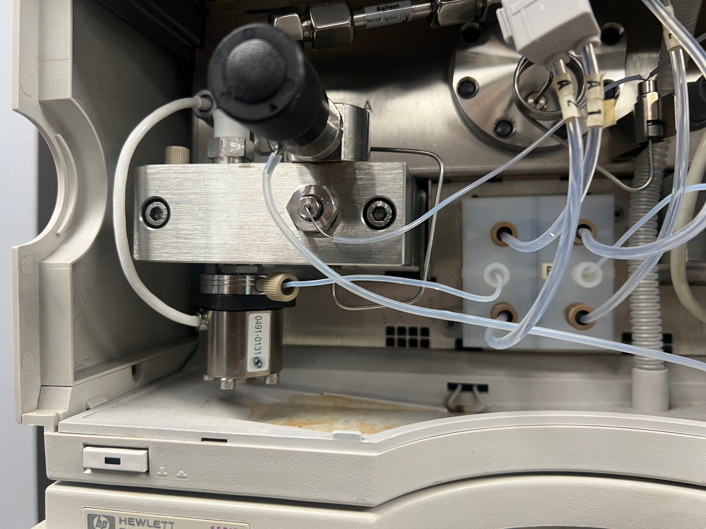 Agilent HP 1100 Series 7-piece HPLC System ALSTherm ,ALS, VWD, BinPump, Degasser ,Colcom