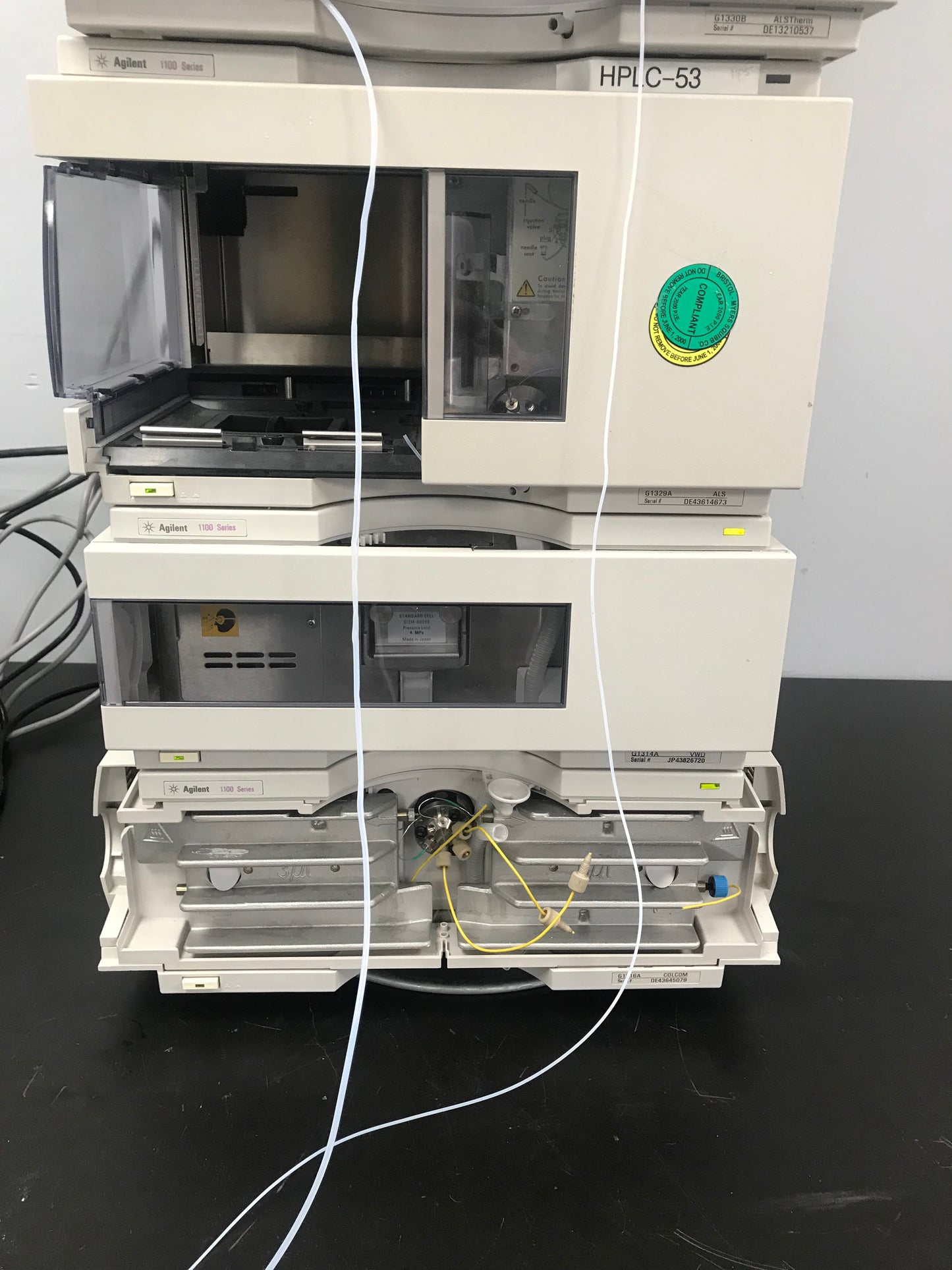 8pc, HP Agilent 1100 HPLC QuatPump, ALS, DAD, Colcom, Degasser, ALS Therm VWD Tray