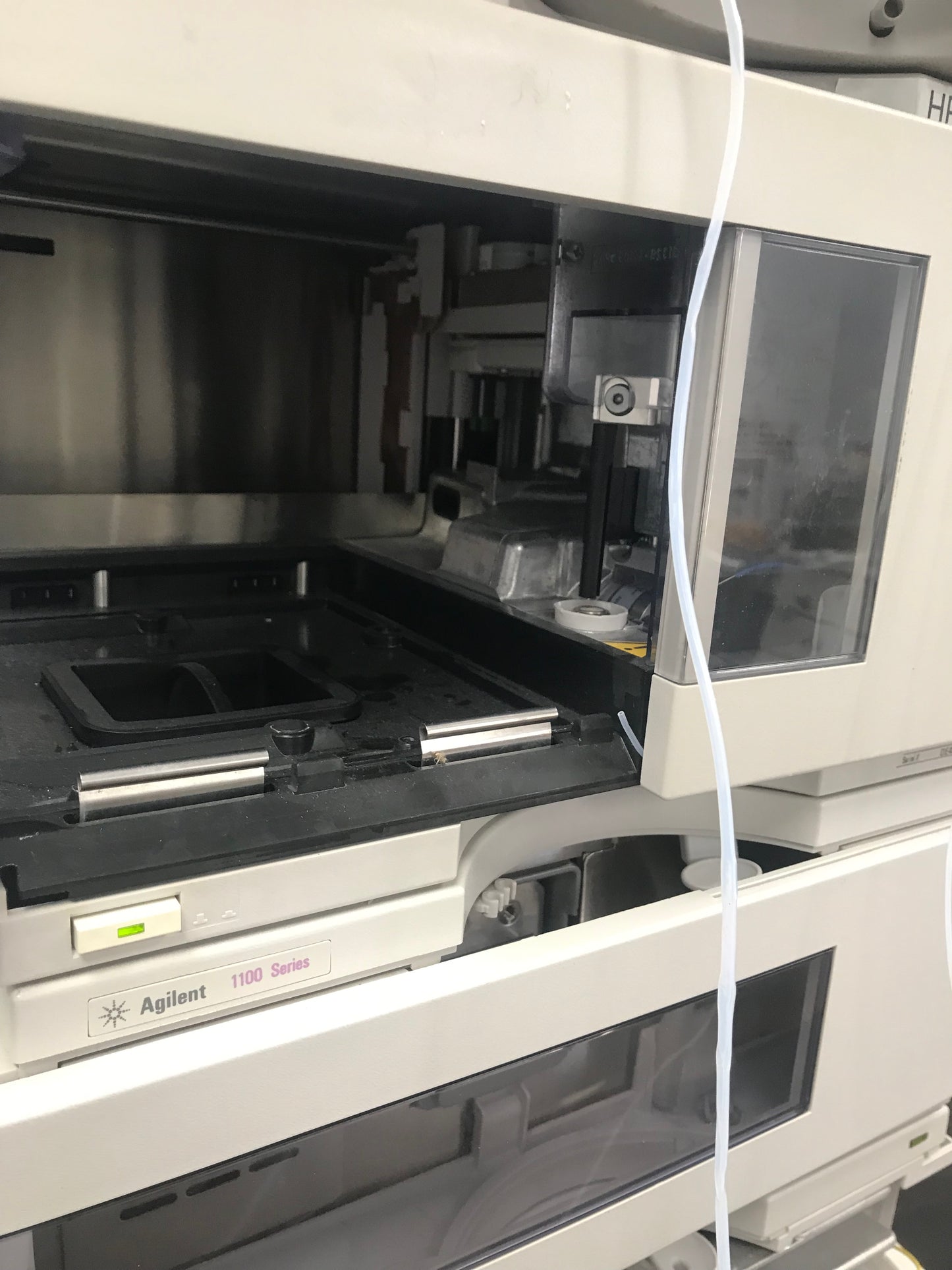 8pc, HP Agilent 1100 HPLC QuatPump, ALS, DAD, Colcom, Degasser, ALS Therm VWD Tray