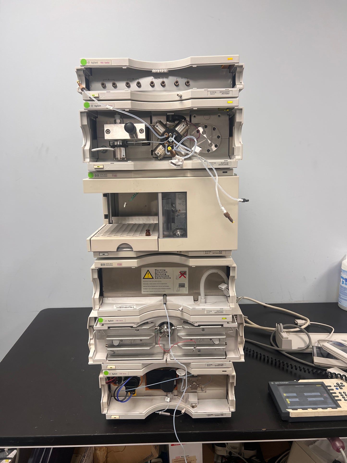 6pc, HP Agilent 1100 HPLC QuatPump, ALS, DAD G1315B, Colcom, Degasser, ALS Therm (Copy)