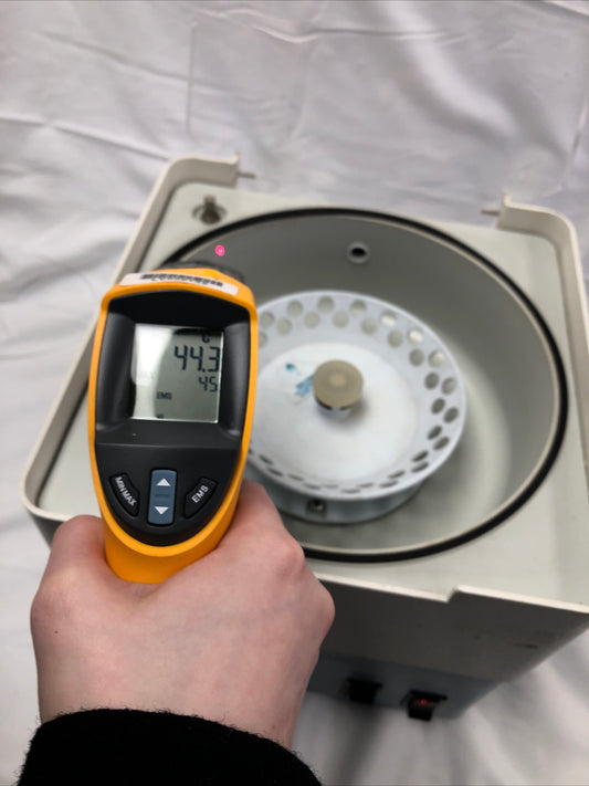 Savant SVC 100 H SpeedVac Concentrator Heated Lab Centrifuge Working