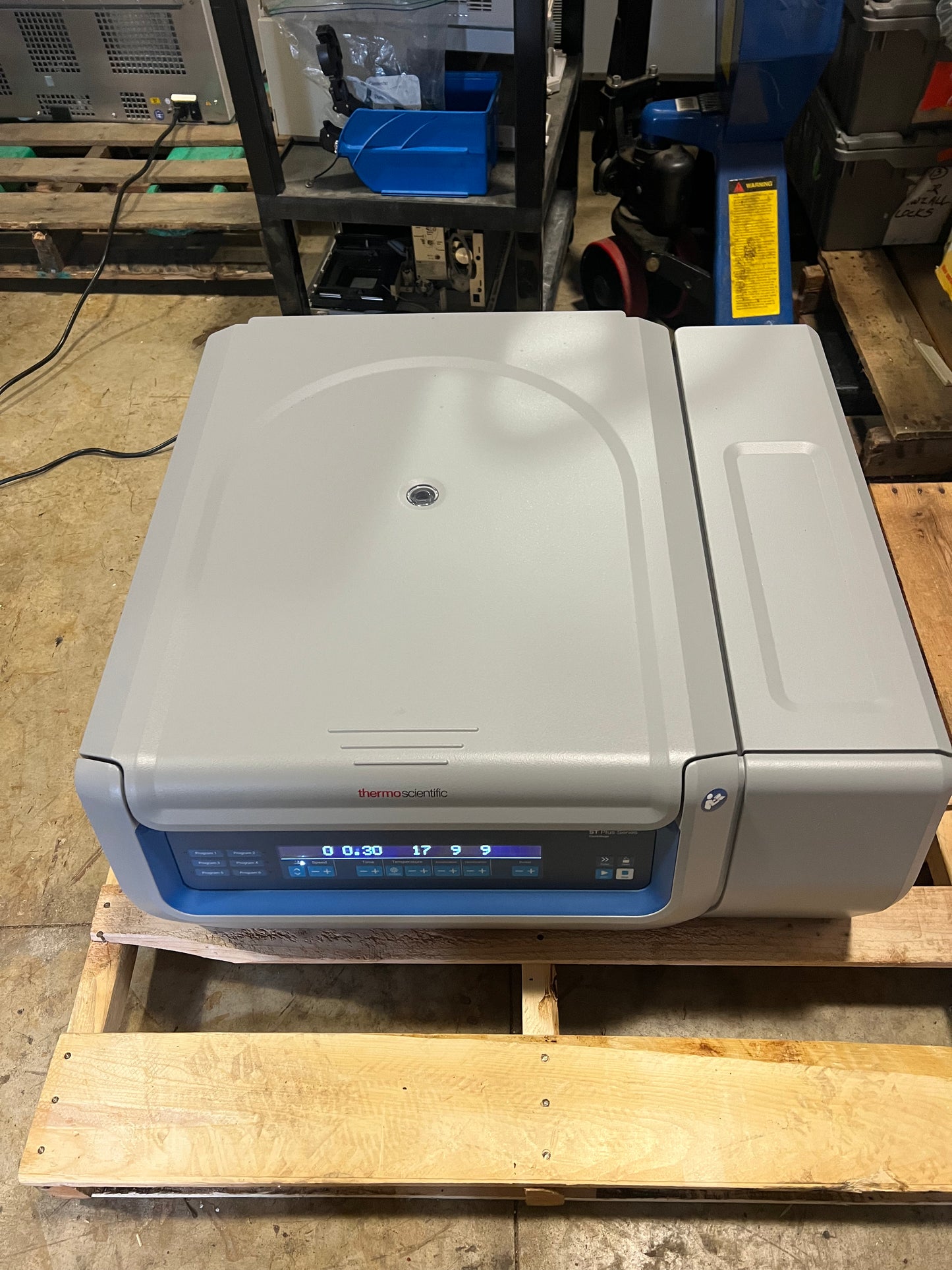 2023 Thermo Scientific Sorvall X4R Pro-MD Benchtop Centrifuge and TX-1000 Rotor