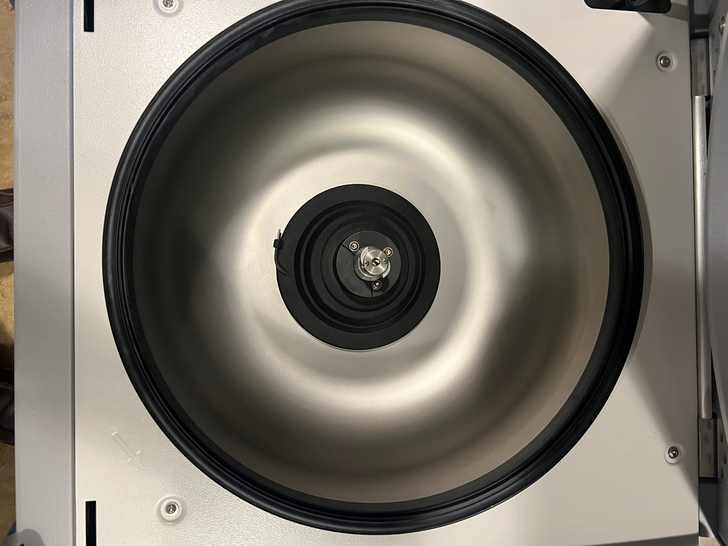 2023 Thermo Scientific Sorvall X4R Pro-MD Benchtop Centrifuge and MD-20 Plate Carrier