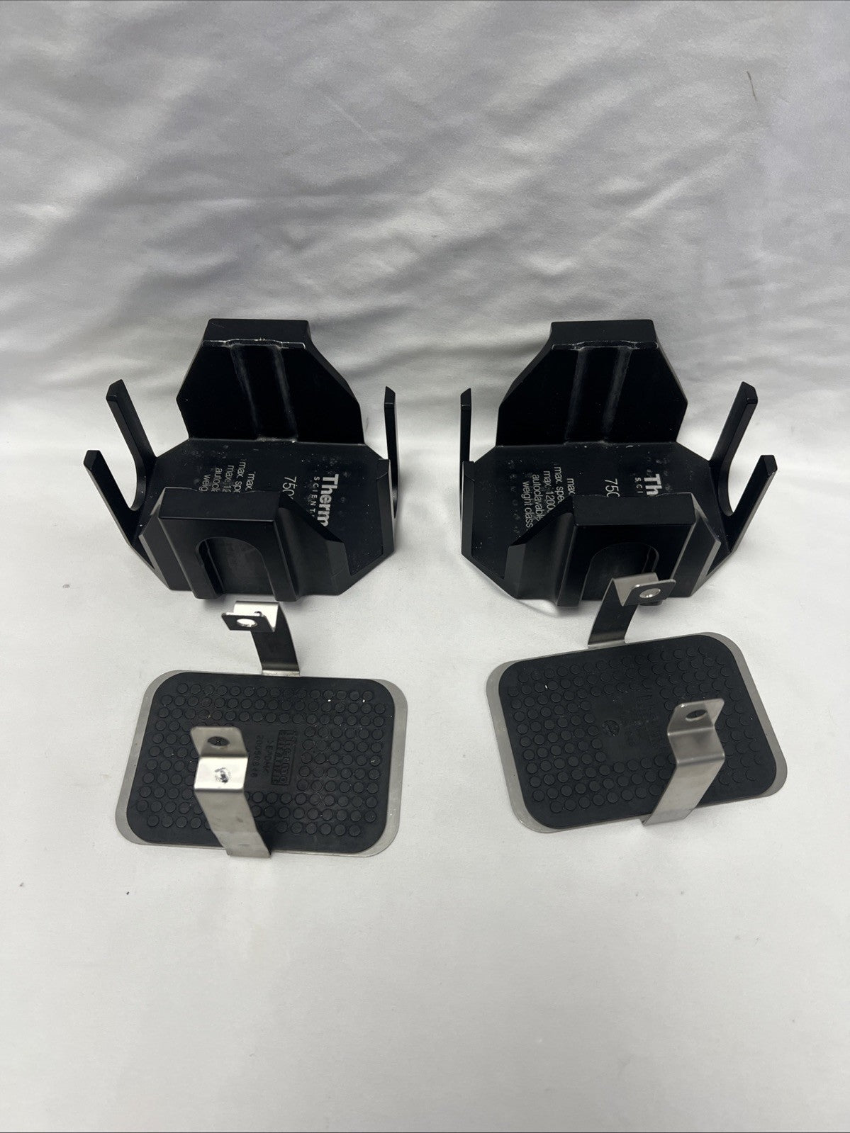 Set of 2 Thermo Scientific 75003617 Microplate Buckets for TX-750