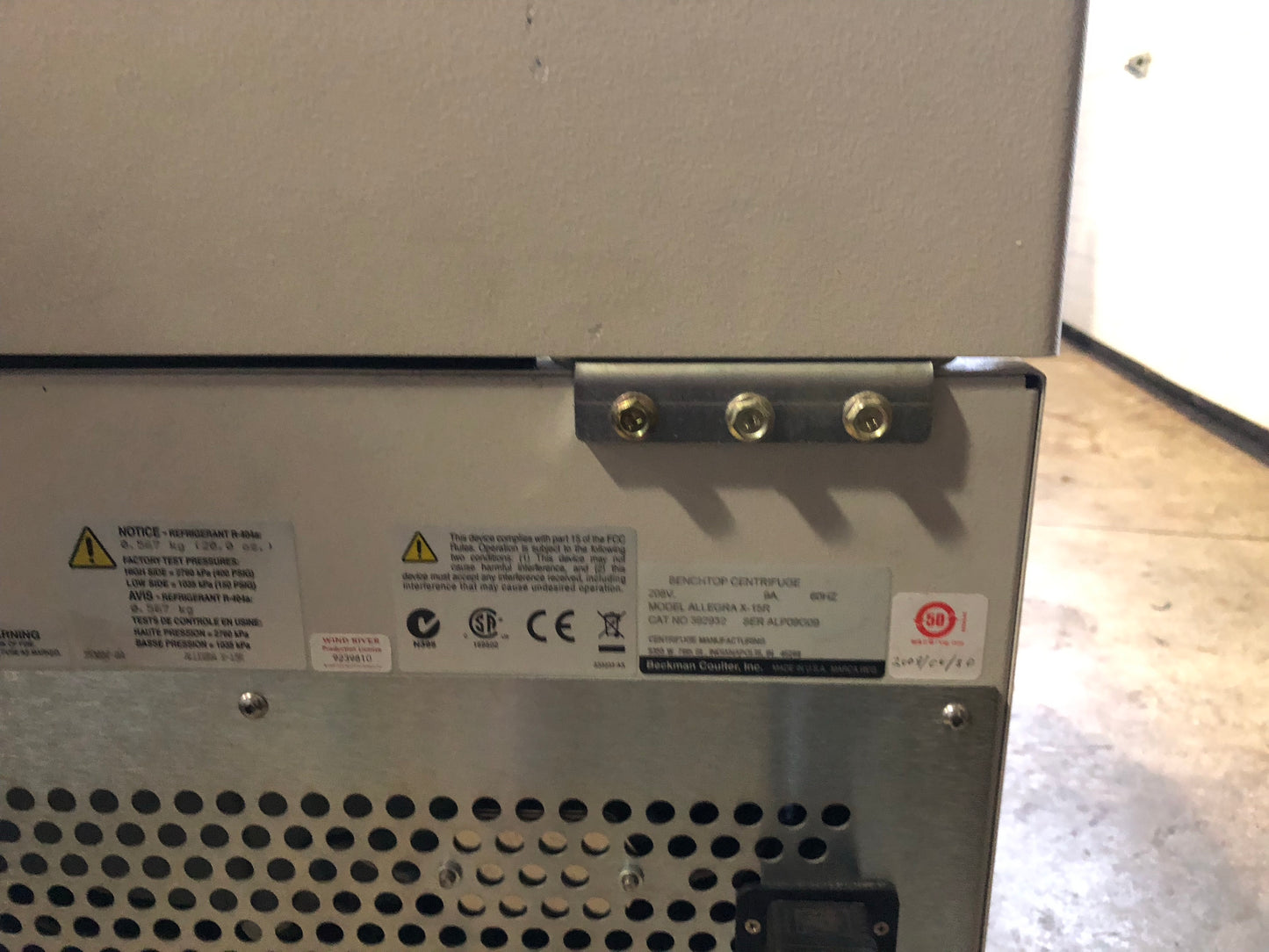 Beckman Coulter Allegra X-15R Refrigerated Centrifuge with rotor and backet