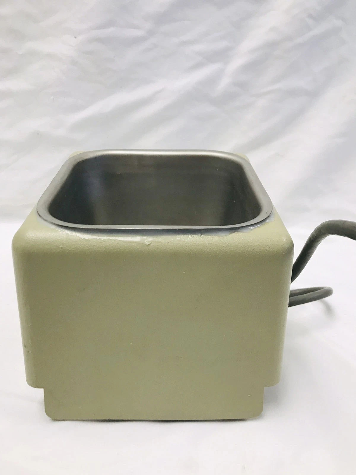 Branson SmithKline B-12 Ultrasonic Cleaner 50/60HZ 117V 80W No Lid Bransonic 12