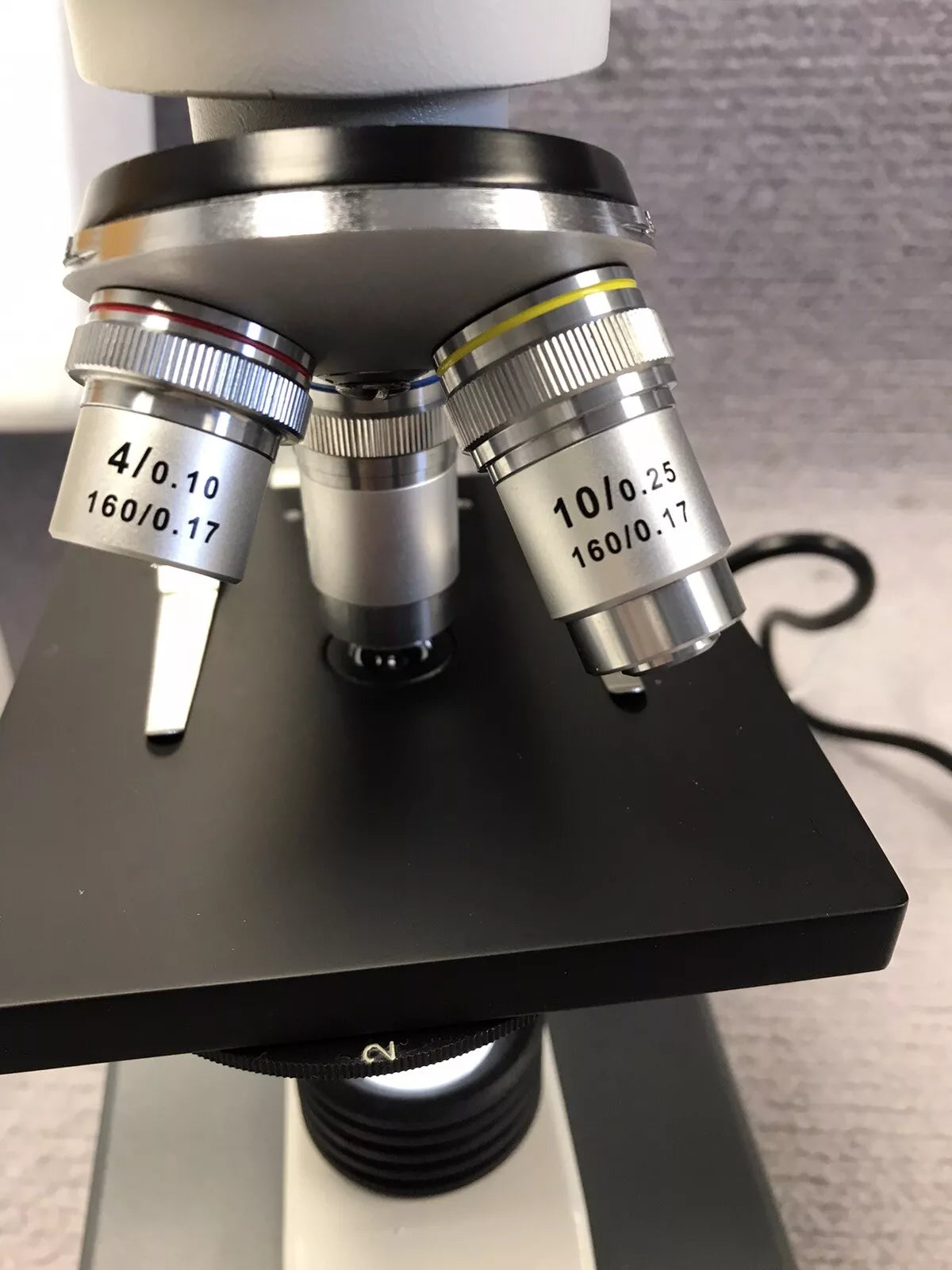 new Boreal Compound Light Microscope SFC 111 Series 3 Objectives 4x 10x 100x Student