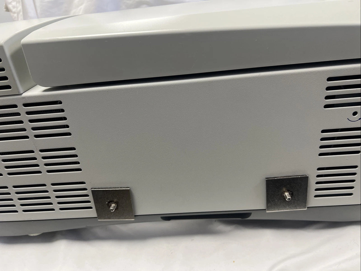 Eppendorf 5430R Refrigerated Centrifuge With FA-45-30-11 Rotor and Lid Tested