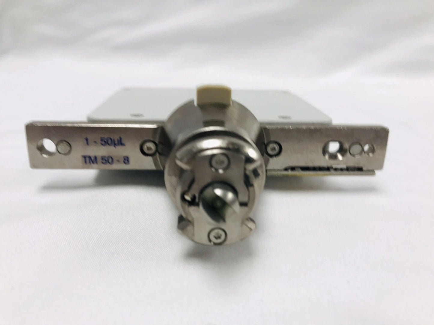 Eppendorf 960001044 epMotion TM 50-8 Dispensing Tool 8-Channel 1-50 uL