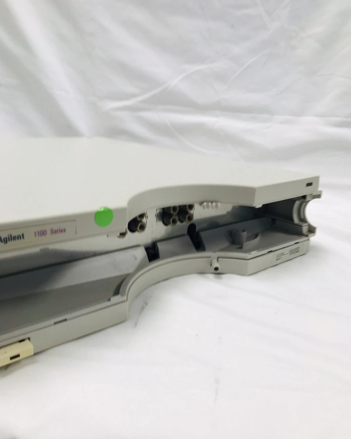 Agilent G1379A 1100 Series HPLC 4-CH HPLC Vacuum Micro Degasser