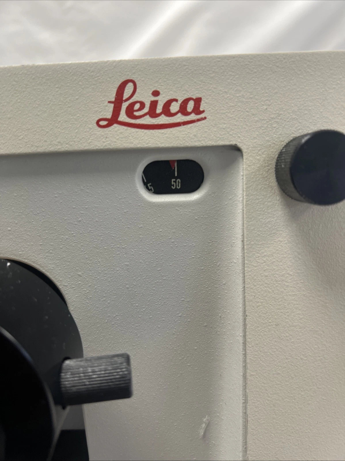 Leica  RM 2025 Manual Rotary Microtome 045728686 with Blade Holder warranty video