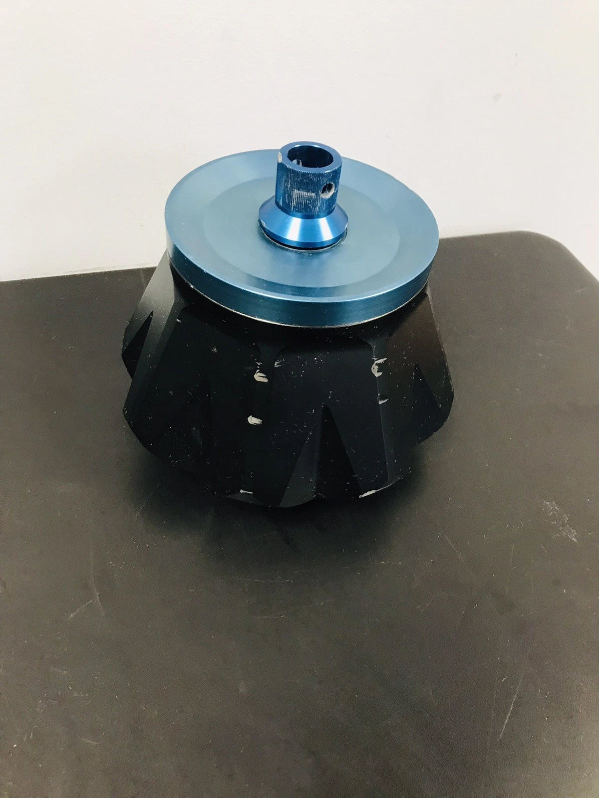 Thermo Scientific Du Pont Sorvall T-865 Fixed Angle Rotor 8 x 36 mL 65.000rpm