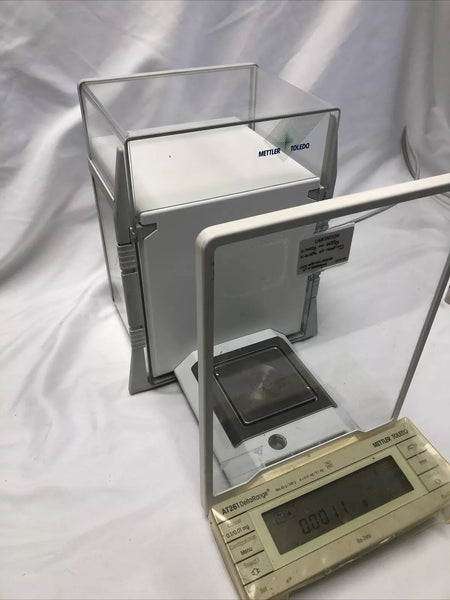 Mettler Toledo AT261 DeltaRange Analytical Balance d= 0.1 mg Tested Scale only video