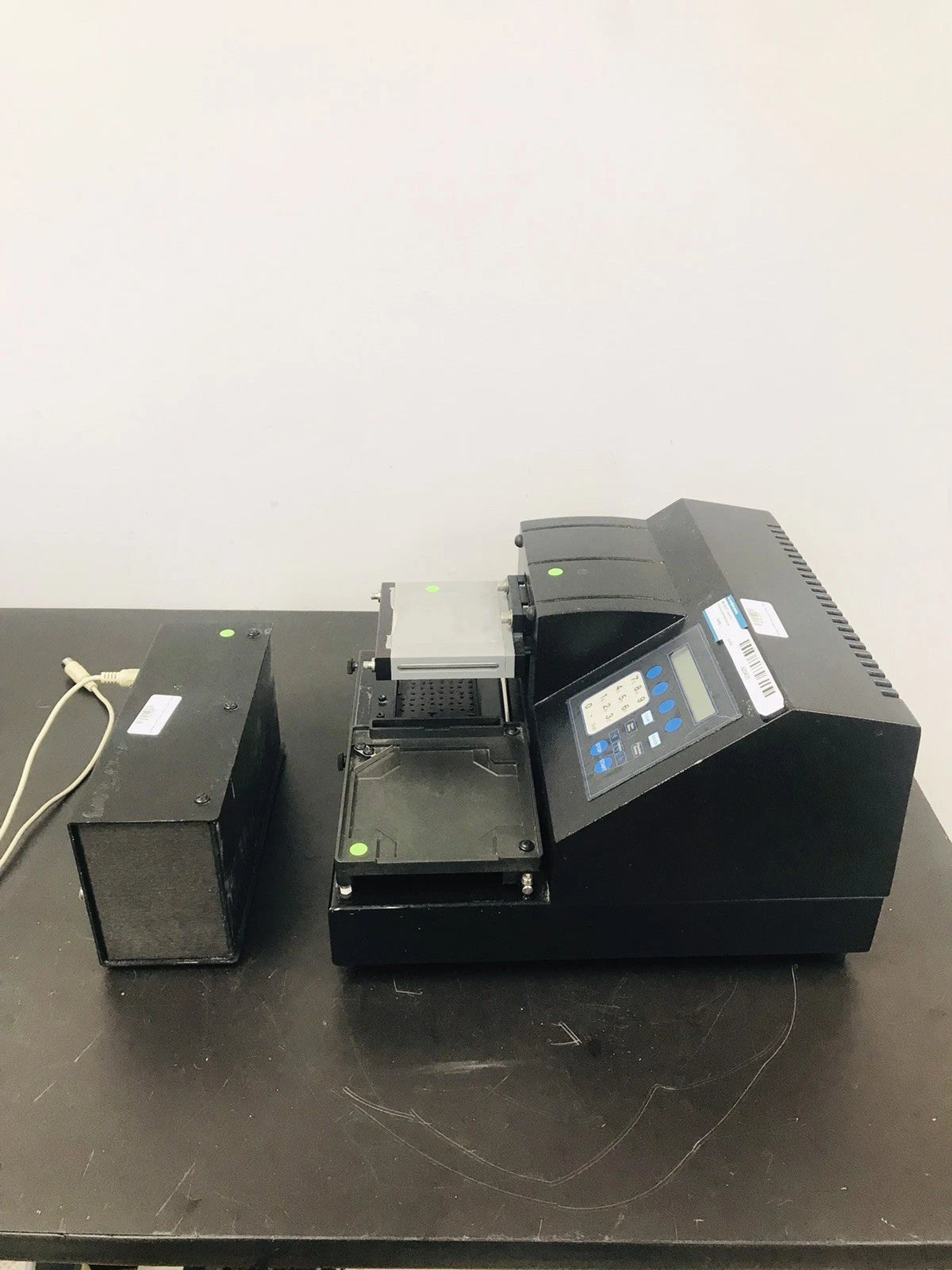 Bio-Tek ELx405 Microplate Washer with Bio-Tek Valve Module ELx405v Working Video