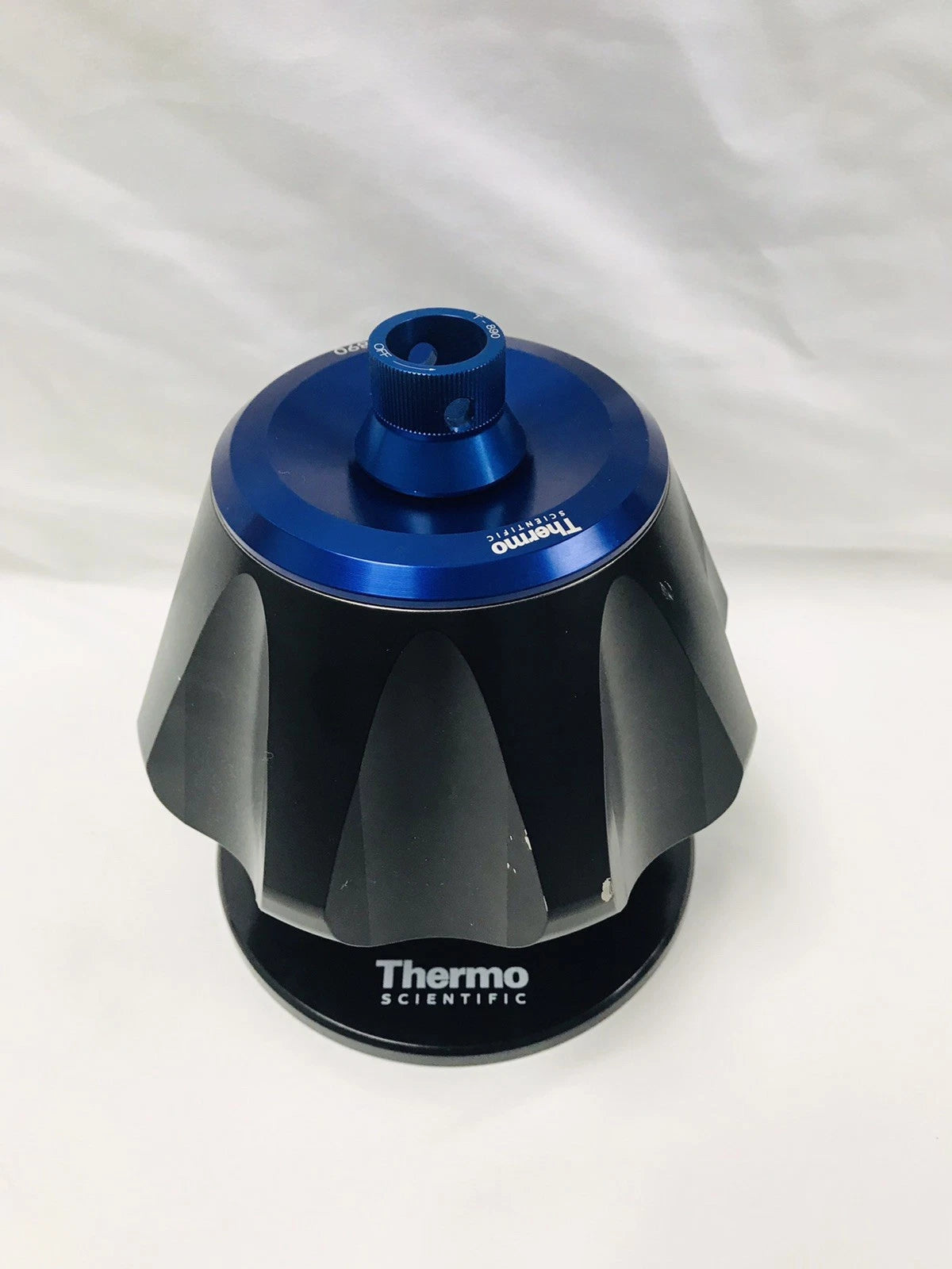 Thermo Scientific Fixed Angle Rotor T-890 8 x 12.5 mL 11690