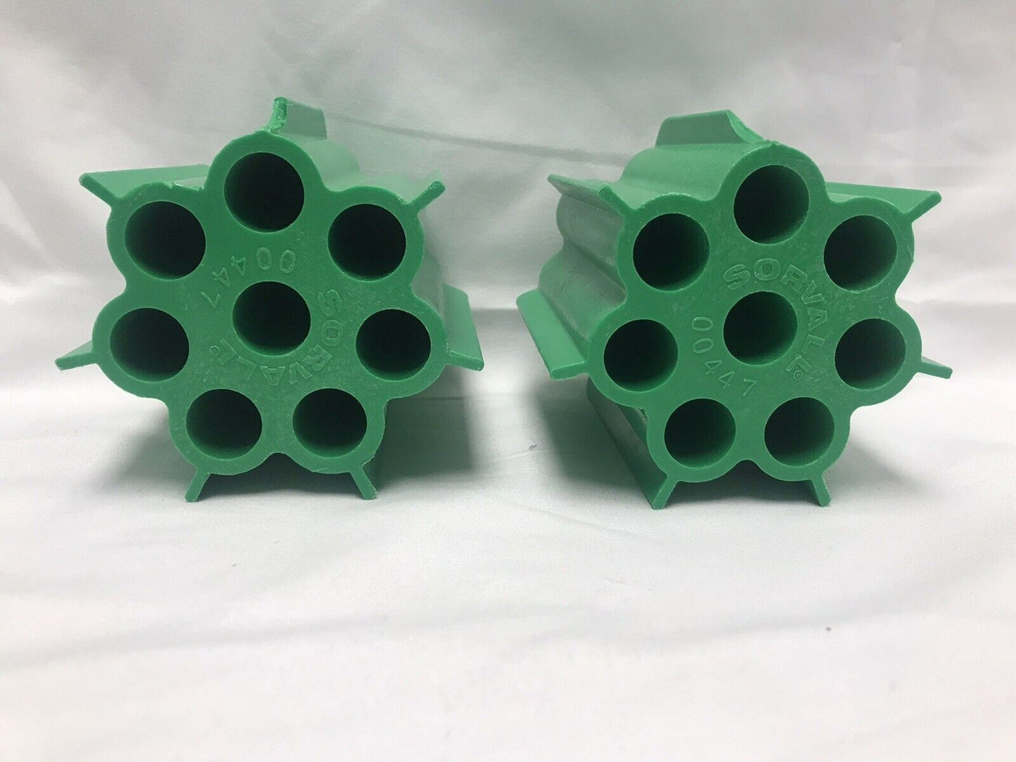 Lot of 2 Slightly Damaged Sorvall 00447 Adapter 15mL 17x120mm Conical 8-place