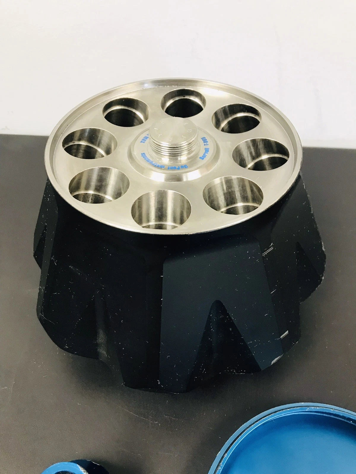 Thermo Scientific Du Pont Sorvall T-865 Fixed Angle Rotor 8 x 36 mL 65.000rpm