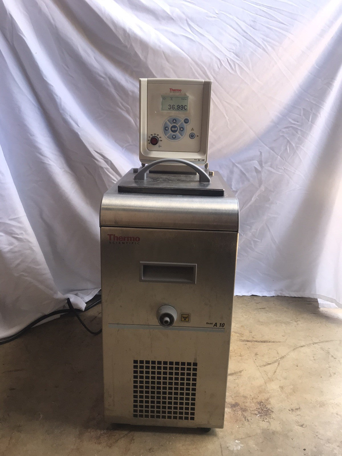 Thermo Scientific Haake A10 Recirculating Chiller with Haake SC 100 Controller