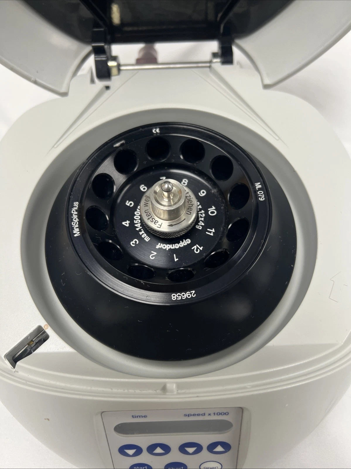 Eppendorf MiniSpin Plus 5453 Microcentrifuge + F45-18-11 Rotor Tested Working