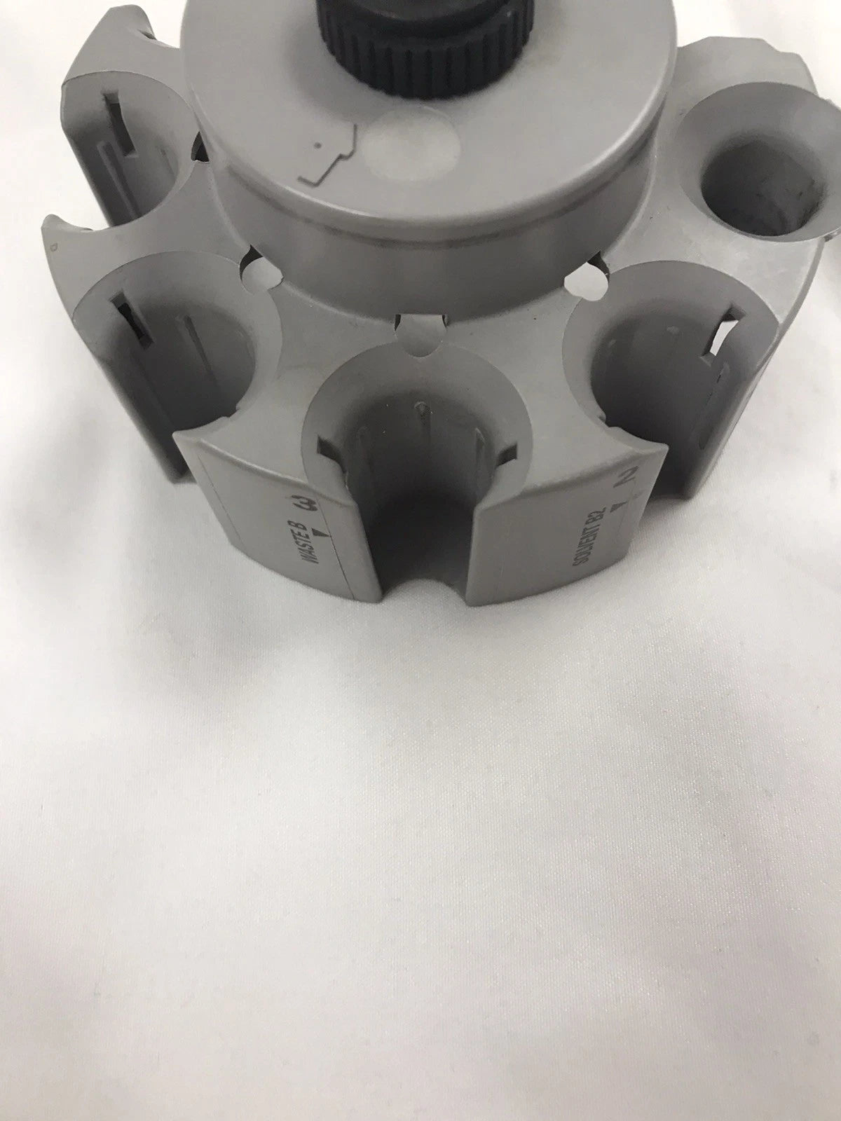 Agilent G1513-40000 Standard Turret (low density) Used with Series 7683 Sampler