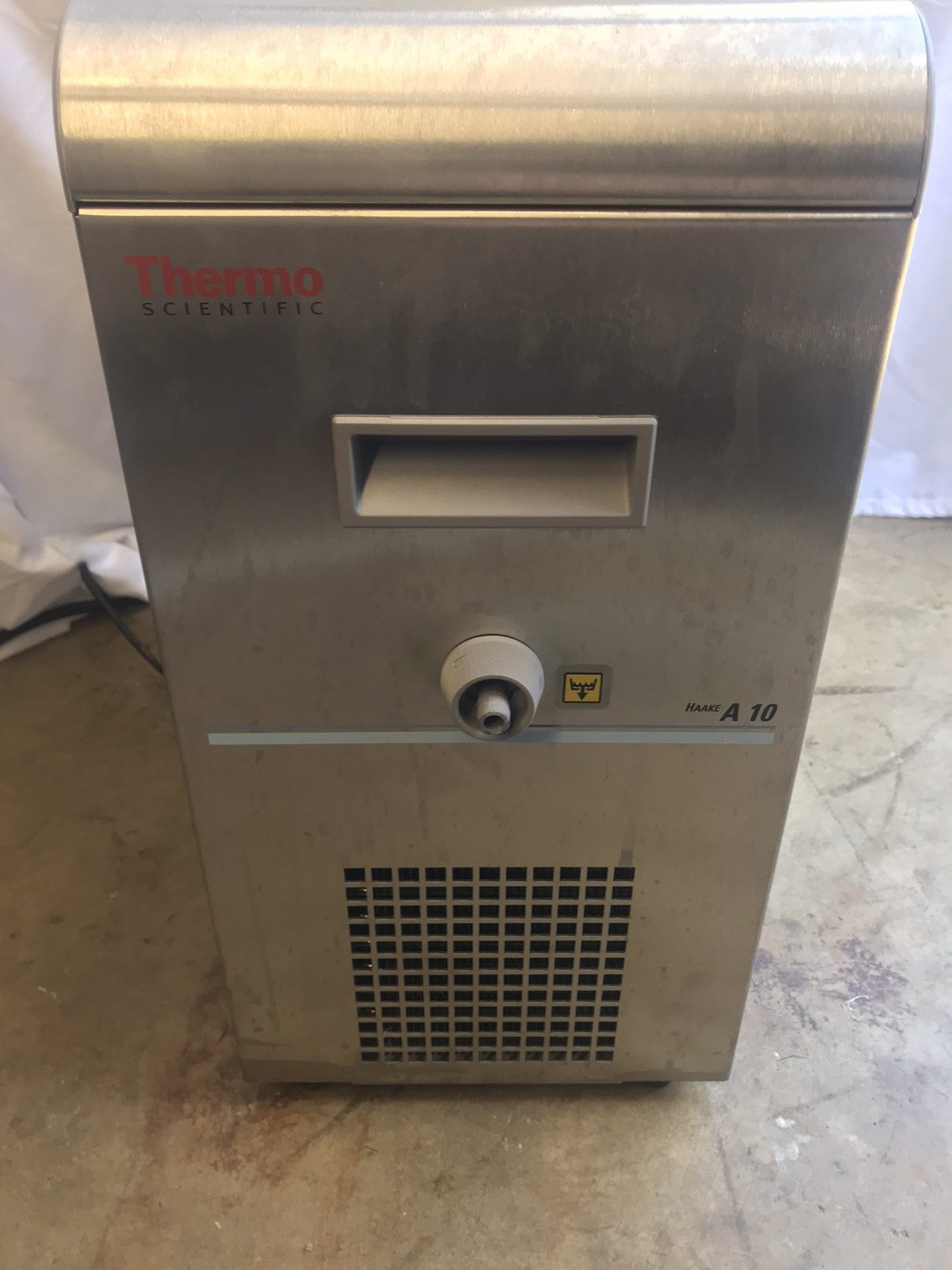 Thermo Scientific Haake A10 Recirculating Chiller with Haake SC 100 Controller