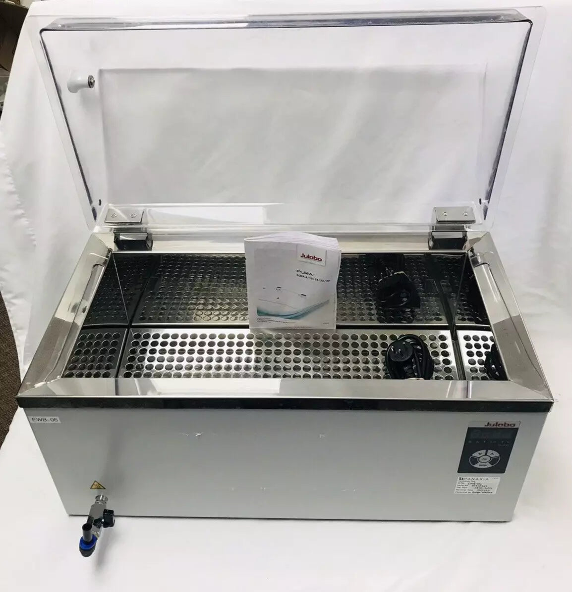 Julabo PURA 22 Water Bath W/ Lift up Cover & Test Tube Rack 20002866 230v Tested