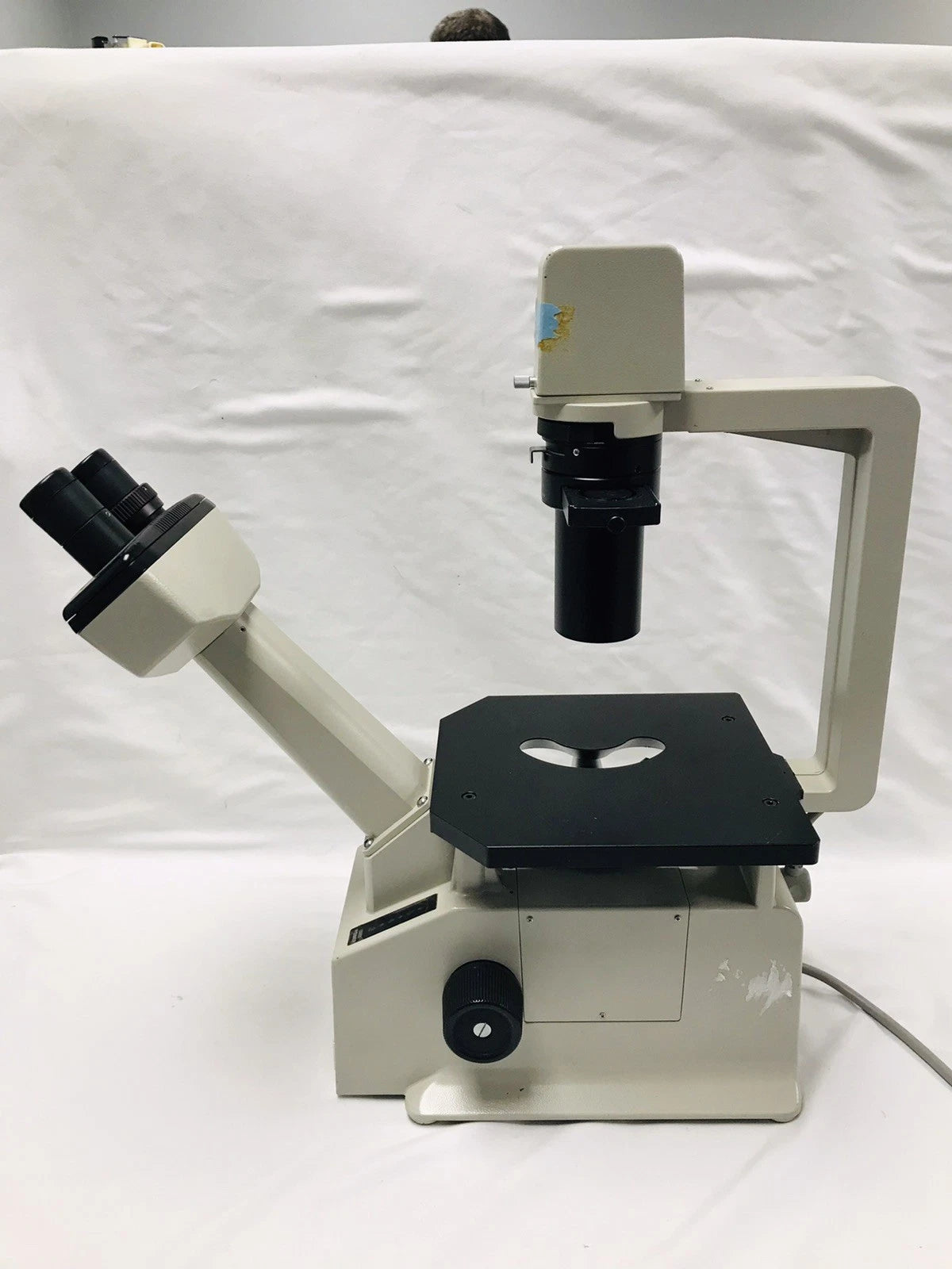 Nikon TMS Phase Contrast Inverted Microscope 2 Objectives 10x 20x Binocular
