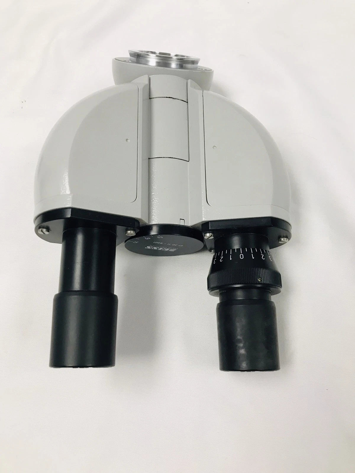Carl Zeiss 47 30 11-9901 Binocular Head w/ Eyepieces Cpl W10X/18 46 40-22-9901