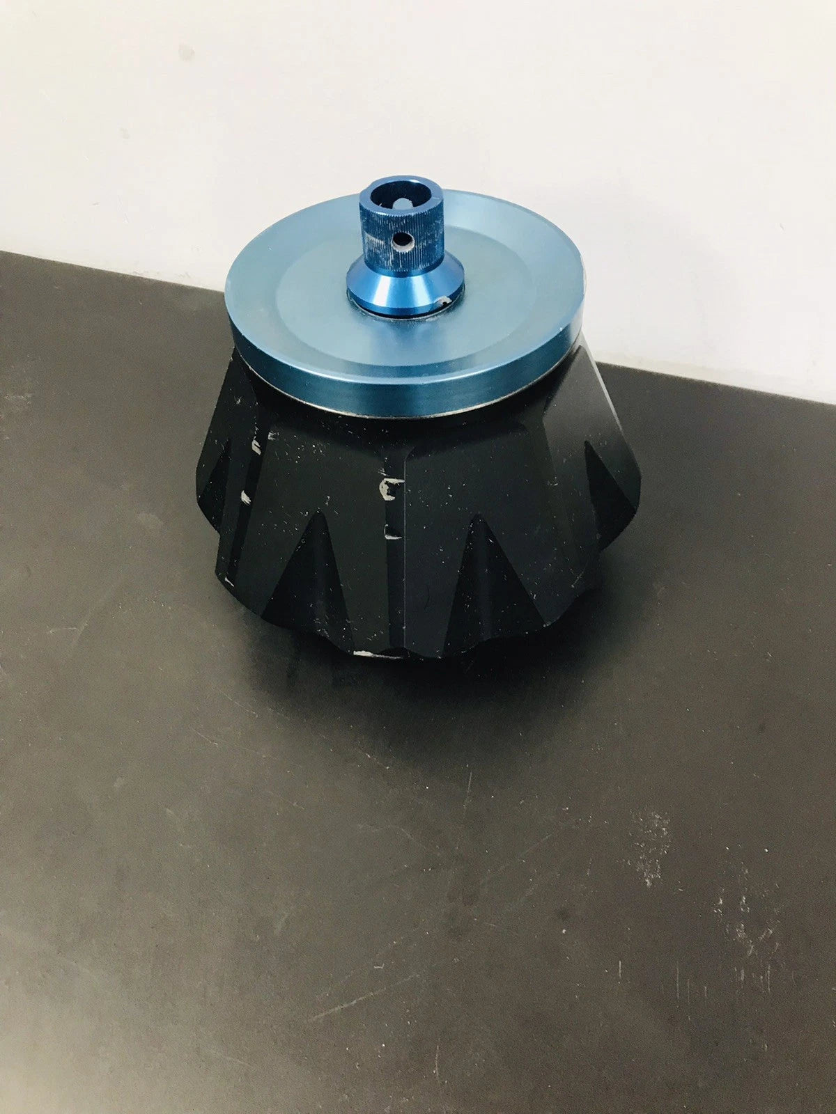 Thermo Scientific Du Pont Sorvall T-865 Fixed Angle Rotor 8 x 36 mL 65.000rpm