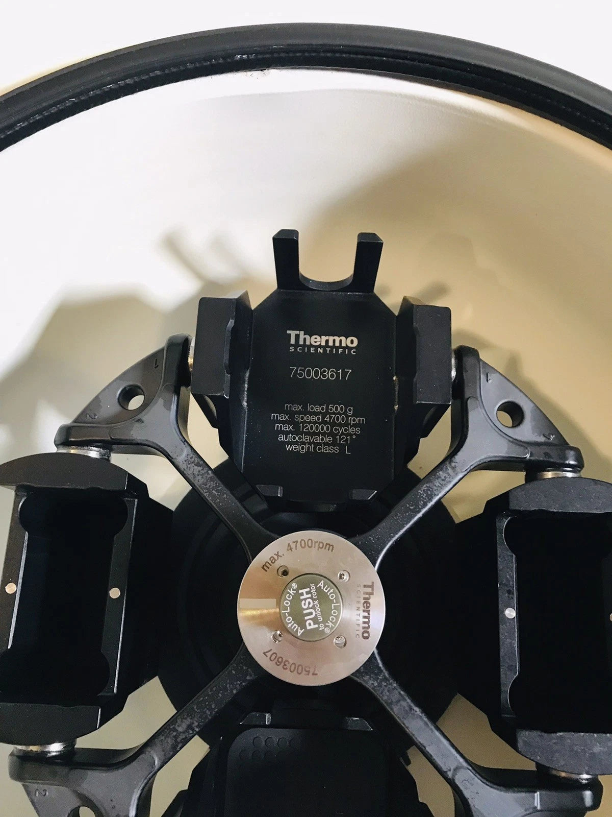 Thermo Megafuge 40 Benchtop Centrifuge with TX-750 Rotor, Buckets, Plate Carrier