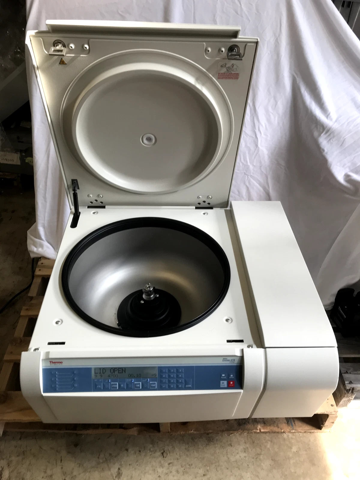 Thermo Fisher Sorvall Legend XTR Refrigerated Benchtop Centrifuge 75004521 tested