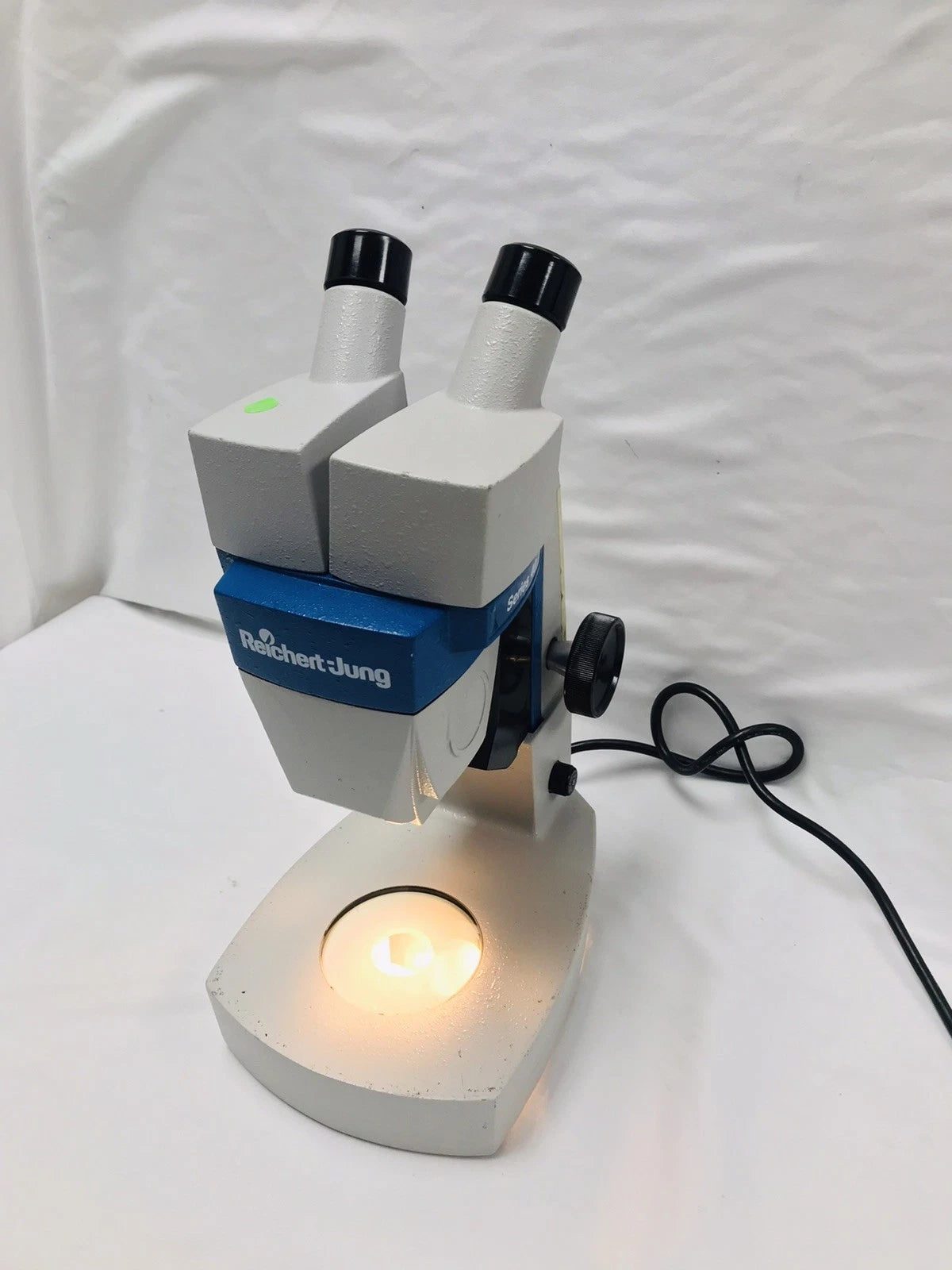 Reichert-Jung Series 40 Stereoscopic Teaching Microscope WELL MAINTAINED