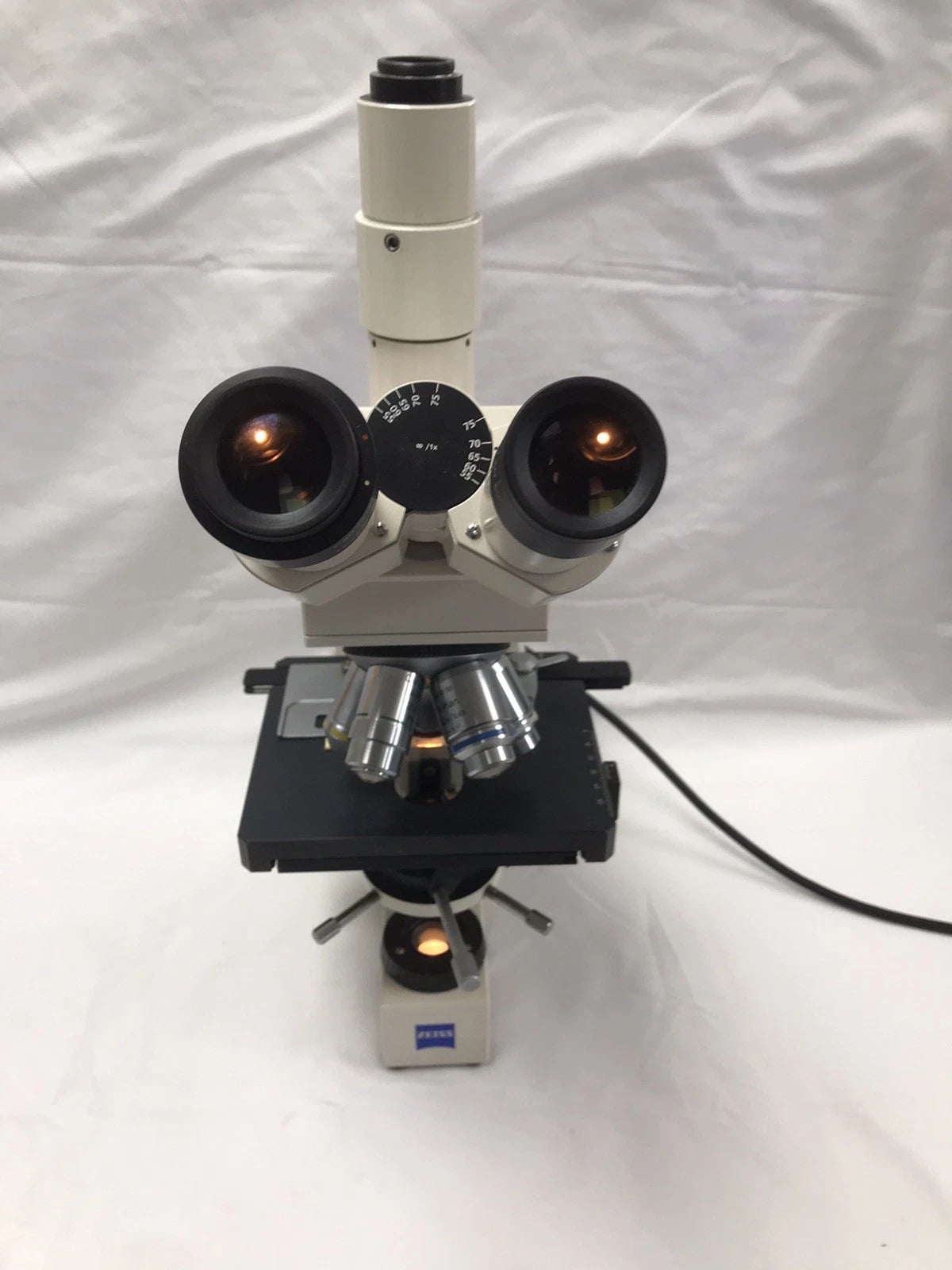 Carl Zeiss Standard 25 ICS 10x/20 Eye Pieces 5x A-Plan Objectives Trinocular
