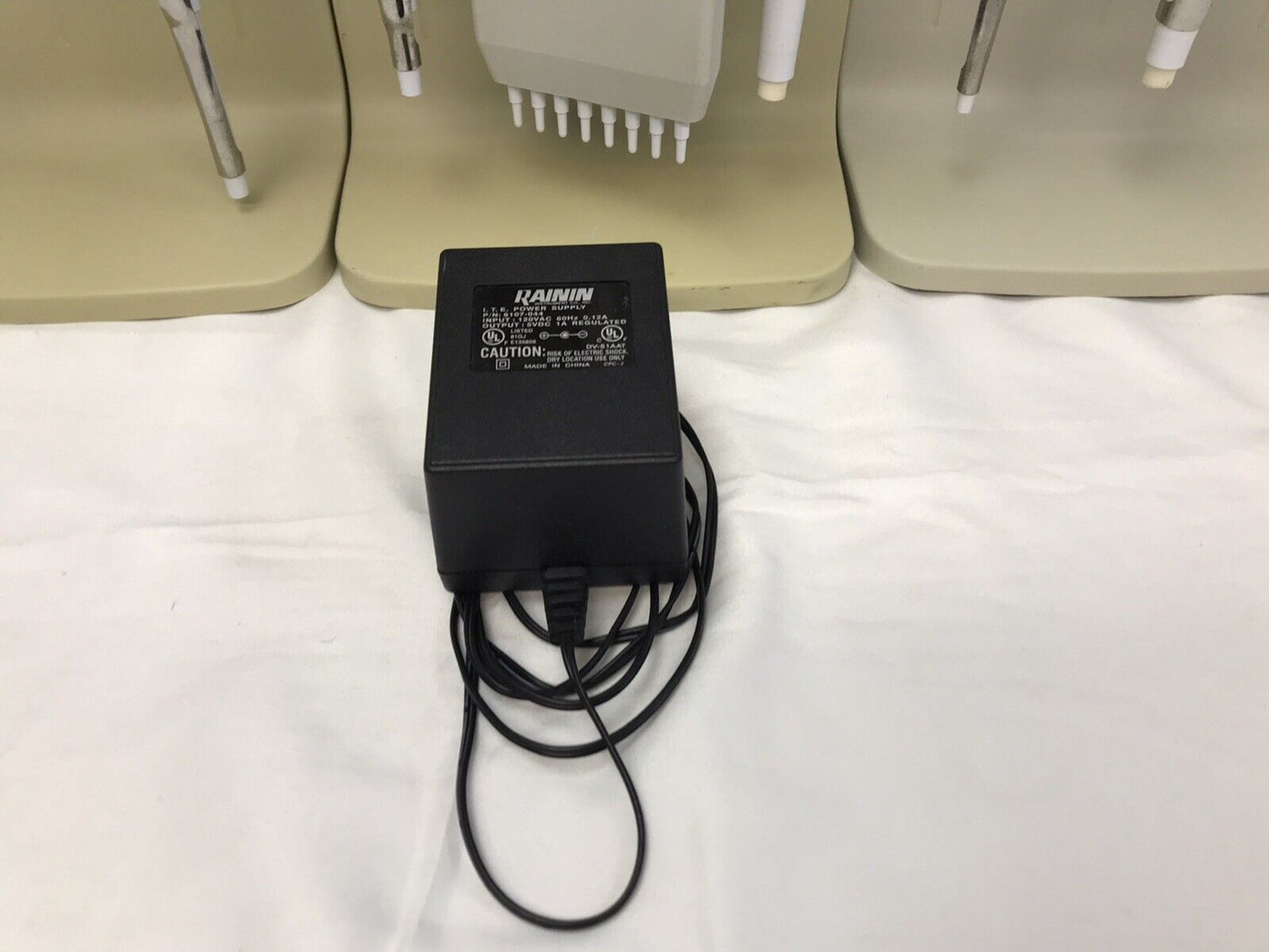 LOT of 6 - RAININ EDP3 Plus DIGITAL PIPETTES 2-5000 µL &3 E3 RAPID CHARGE STAND
