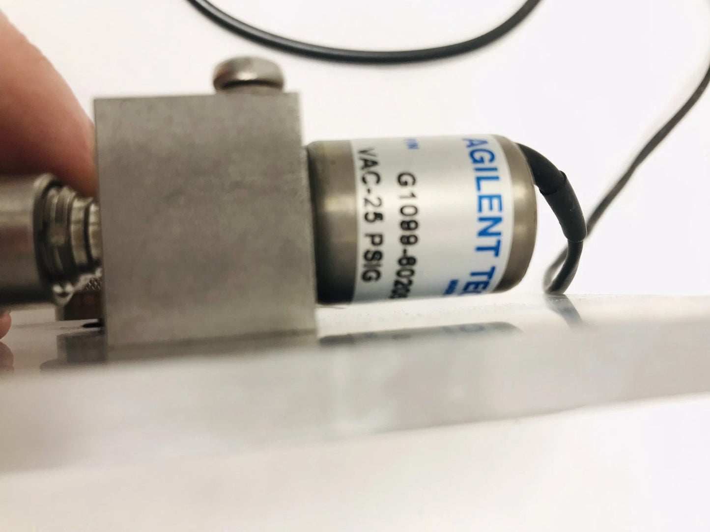 Agilent HP G1099-60205 GCMS 5973 EI performance turbo calibration valve assembly