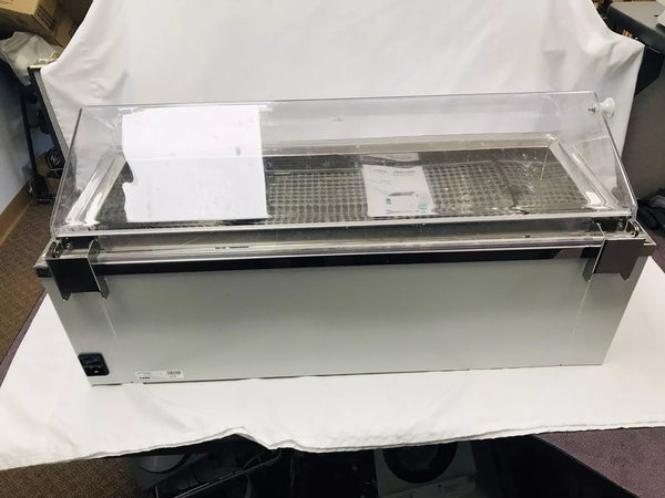 Julabo PURA 30 Water Bath W/ Lift up cover and TT bottom rack 220v TESTED