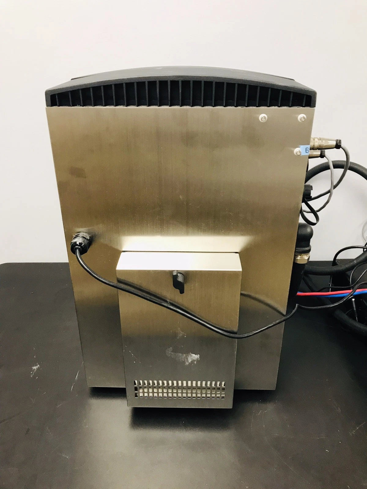 TubeWriter 360 Laboratory Vial Labeling System Videojet 1520 Printer