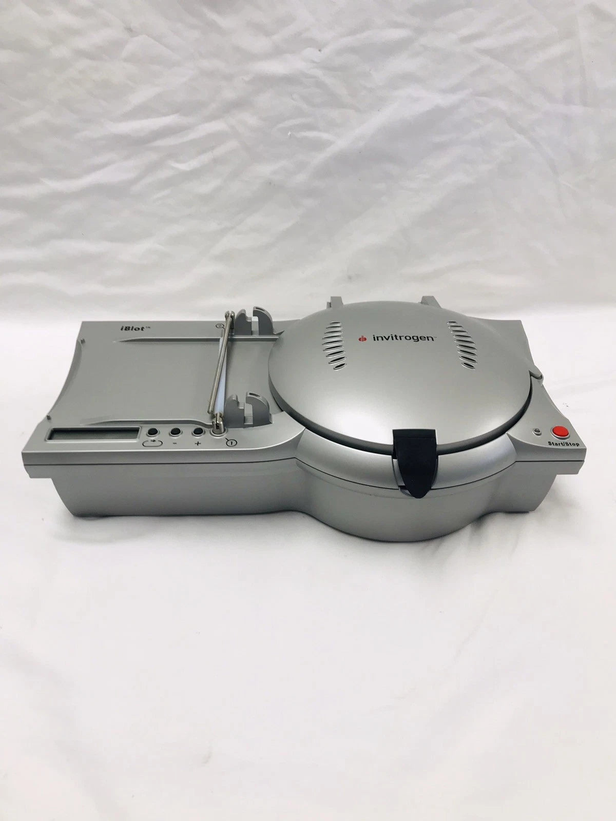 Invitrogen IBlot gel transfer device Western blot module blotting I-blot