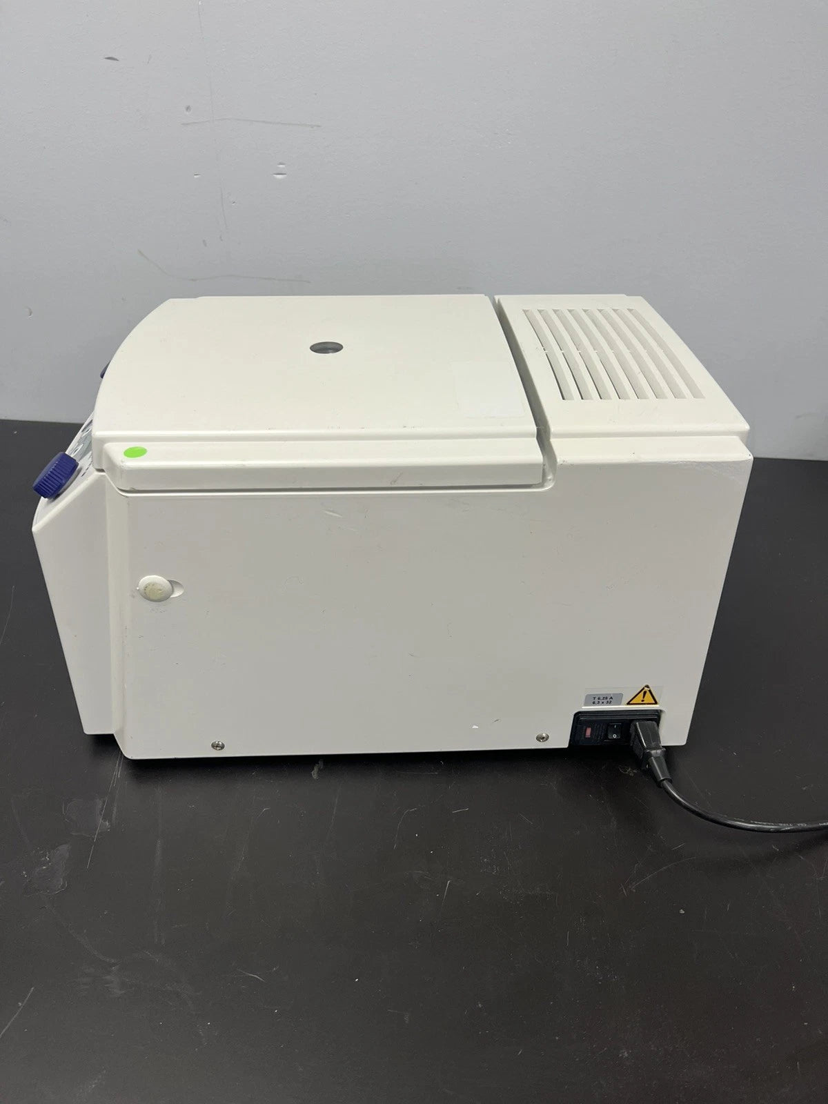 Eppendorf 5415R Refrigerated Centrifuge w/ F45-24-11 Rotor 5415 R Tested Working