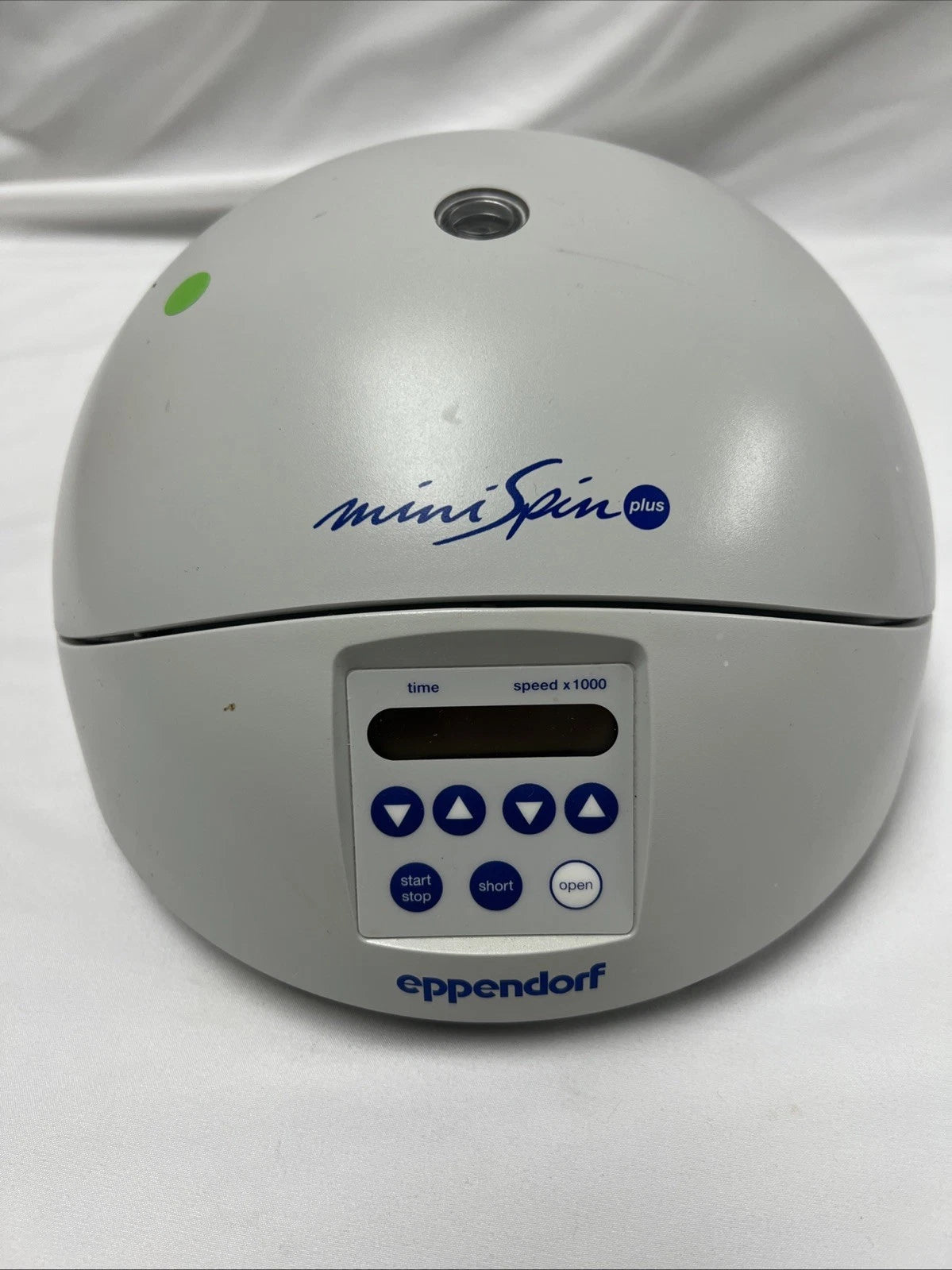 Eppendorf MiniSpin Plus 5453 Microcentrifuge + F45-18-11 Rotor Tested Working