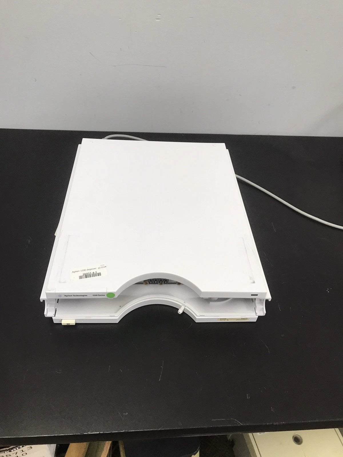 Agilent G1322A 1200 Series HPLC 4-CH HPLC Online Vacuum Degasser AS IS