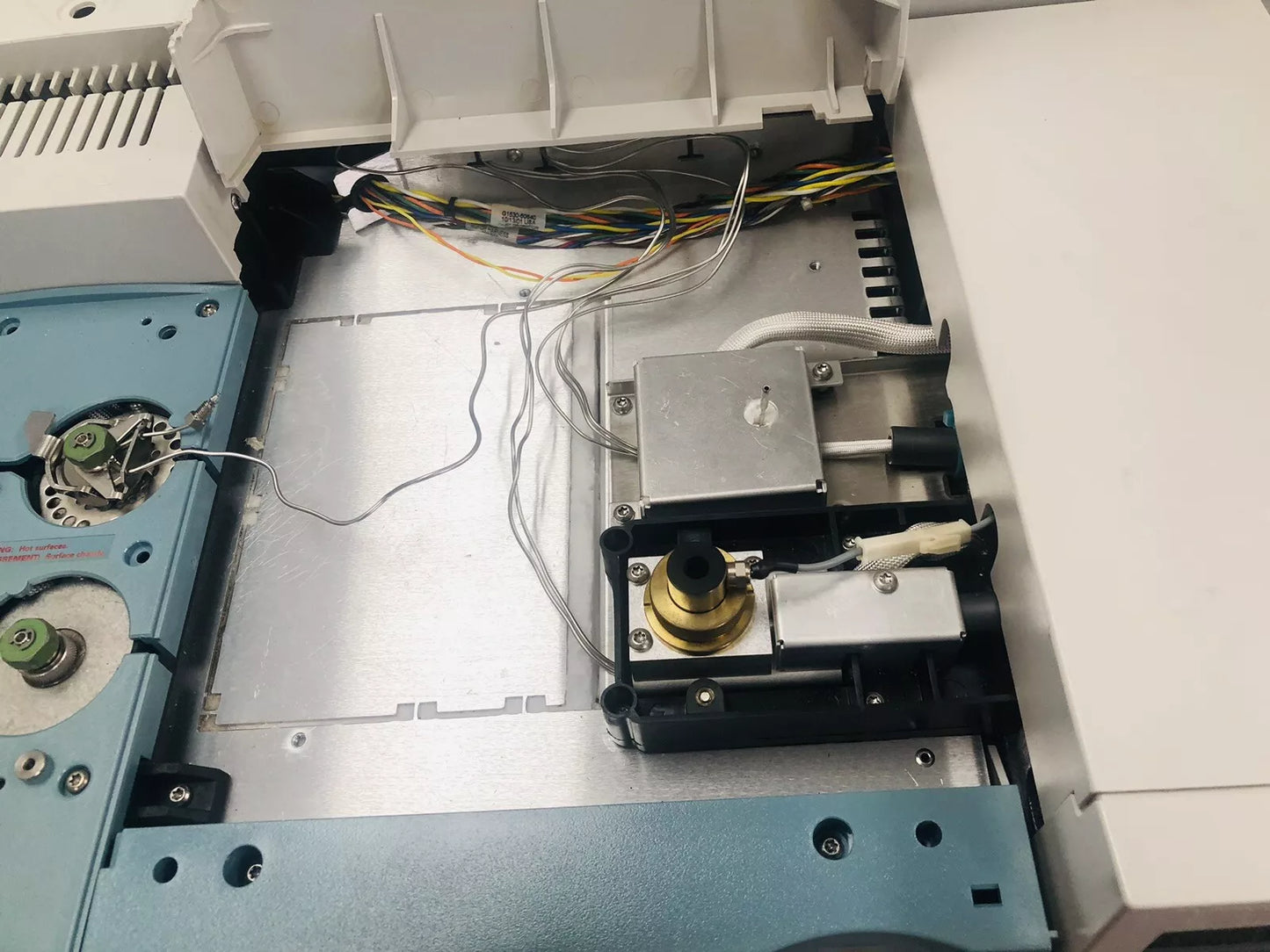 Agilent 6890N Network GC with G1888 Network Headspace Sampler System