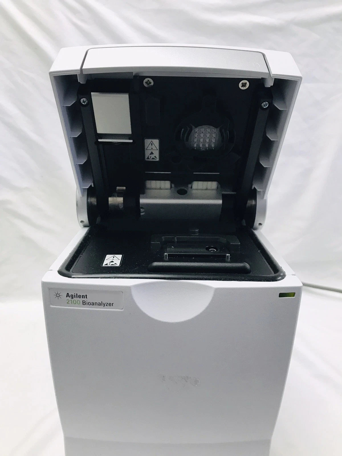 Agilent 2100 Bioanalyzer G2939B DNA Chip Reader
