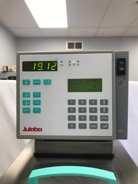 Julabo F25 with HP controller Heating / Refrigerated Circulator Tested Working