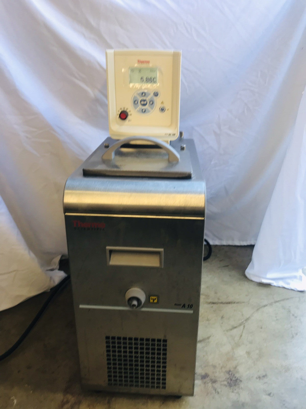 Thermo Scientific Haake A10 Recirculating Chiller with Haake SC 100 Controller