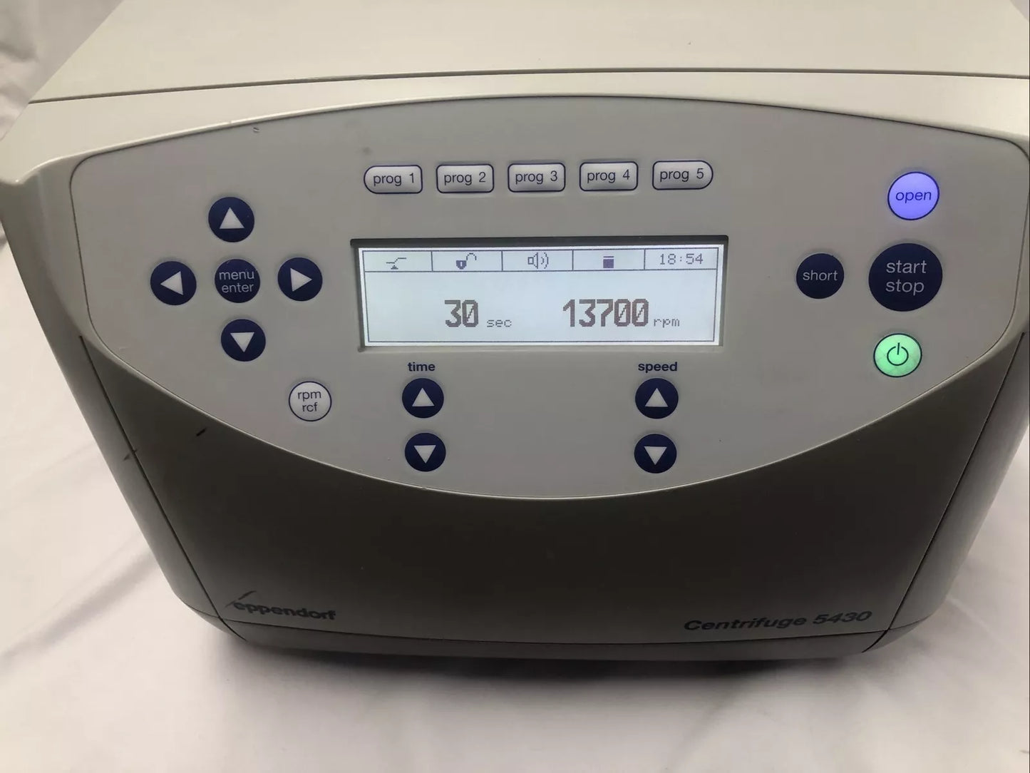 Eppendorf AG 5430 V4.3 Centrifuge w/Rotor/Lid FA-45-30-11 Tested Working Video