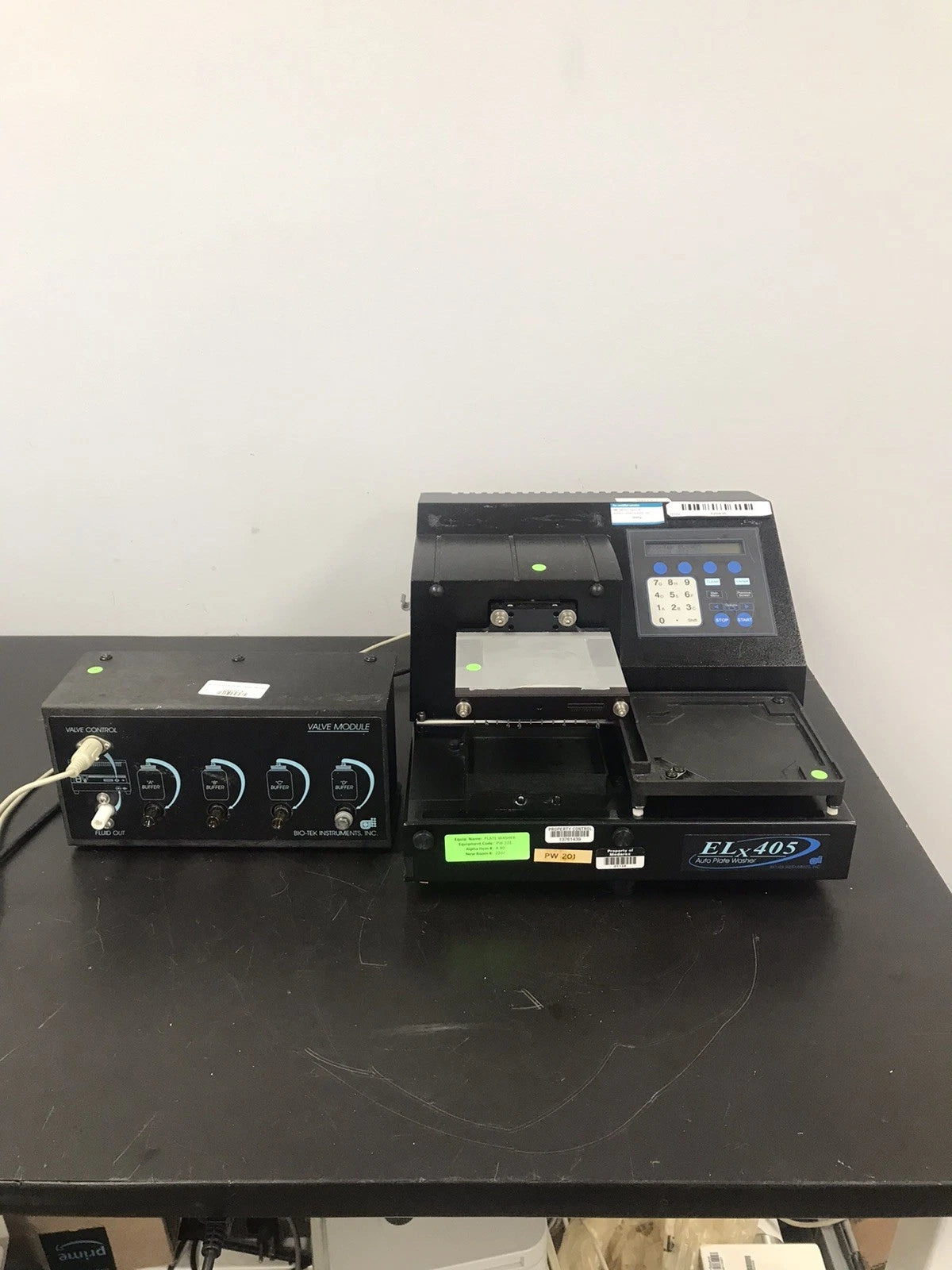Bio-Tek ELx405 Microplate Washer with Bio-Tek Valve Module ELx405v Working Video