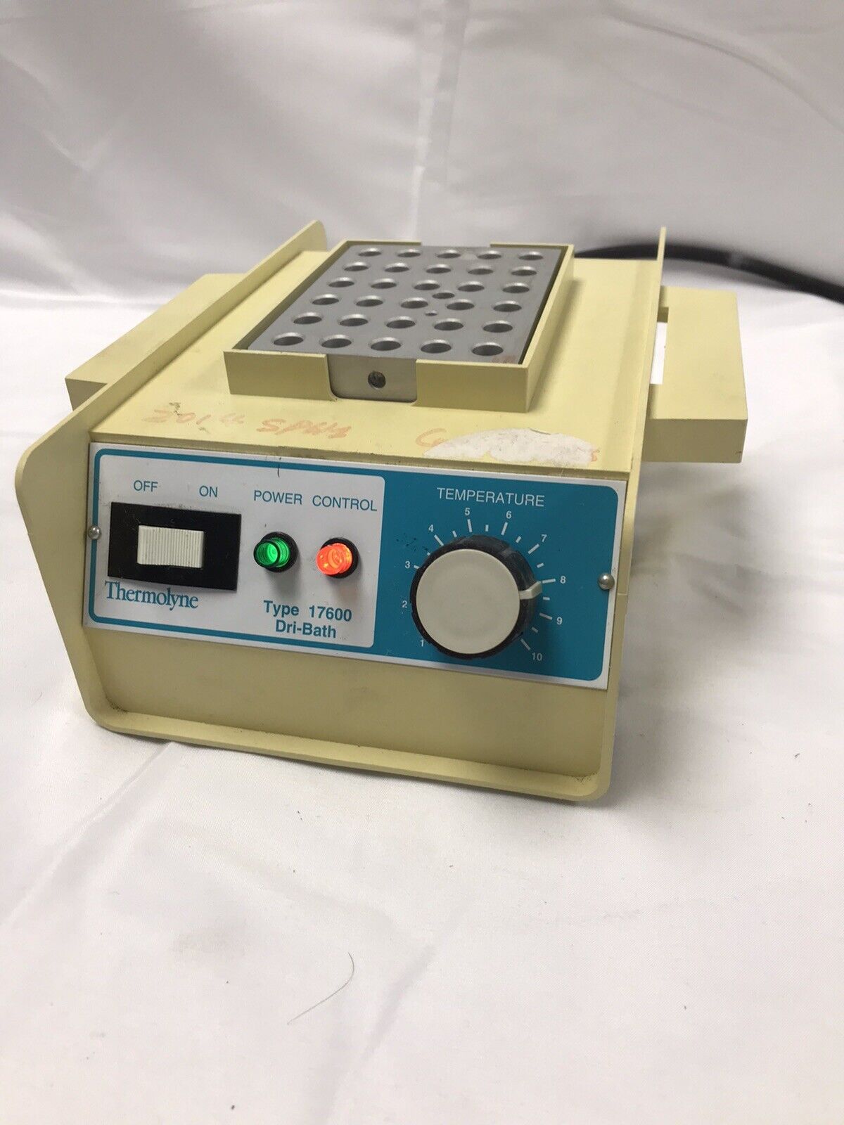 Thermolyne Dri-Bath Heater Type 17600 Model DB17615 BK165X20A 30 x 8.2mm